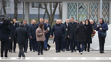 Велодорожки, стадионы, лыжероллерные трассы. Александру Лукашенко доложили о будущем "спортивного" Минска