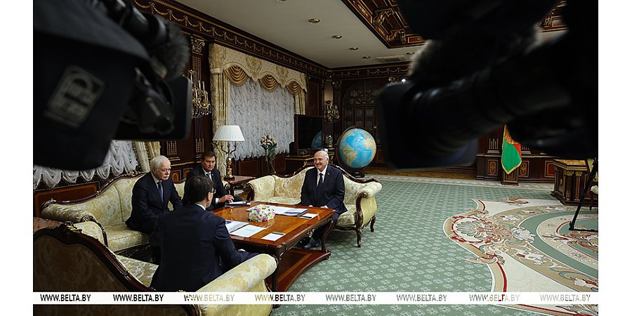 Александр Лукашенко предложил России объединить усилия в сфере биотехнологий