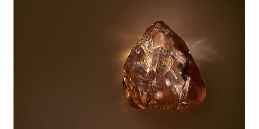 Крупнейший в истории России алмаз оставили необработанным