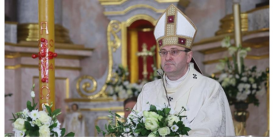 Александр Лукашенко поздравил главу белорусских католиков с Пасхой