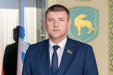Дмитрий Захарчук, председатель Волковысского райисполкома, член Совета Республики Национального собрания Республики Беларусь: «Женщина – душа и сила нашей страны»