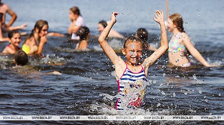 МВД Беларуси напоминает о запрете посещения пляжей детьми без сопровождения взрослых