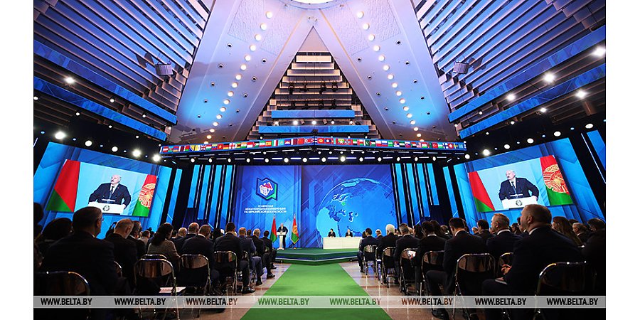 Александр Лукашенко обозначил предложения Беларуси по мирной повестке. В фокусе санкции, миграция, ИИ
