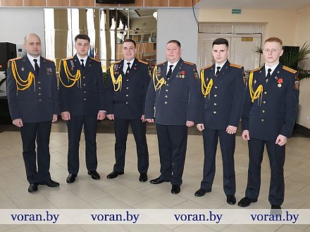 Их девиз — служить и защищать. В Вороново прошло торжественное мероприятие, приуроченное ко Дню милиции Республики Беларусь и 86-летию Вороновского РОВД