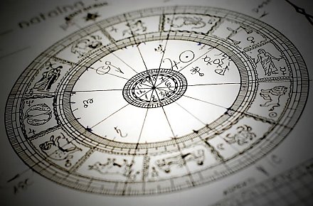 Гороскоп на 20 июня: Сюрпризы в личной жизни или трансформация на работе?