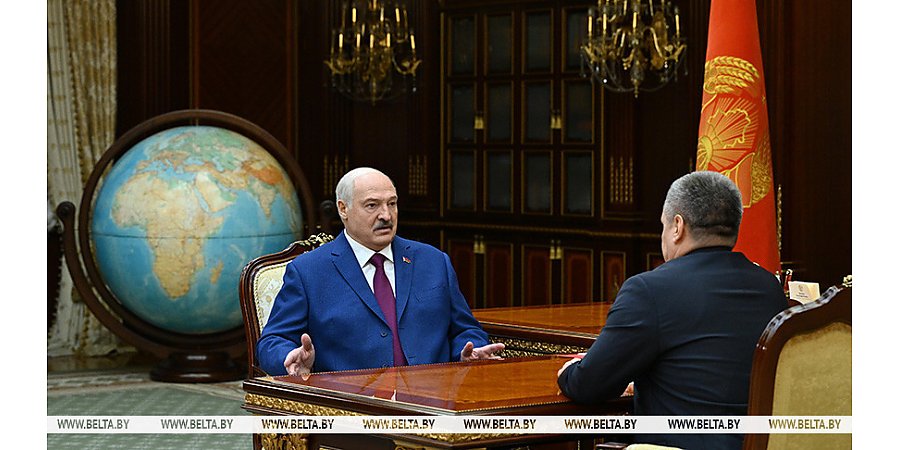 "Господь нас серьезно проверил". Александр Лукашенко заслушал доклад о ситуации в сельском хозяйстве
