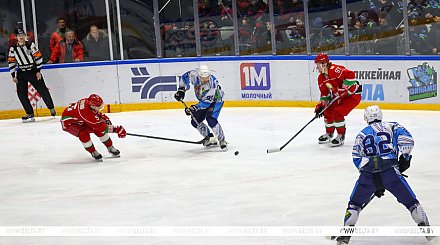 Команда Президента выиграла четвертый матч в РХЛ