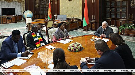 Александр Лукашенко предложил Зимбабве трехсторонний проект с Мозамбиком по строительству морского порта 