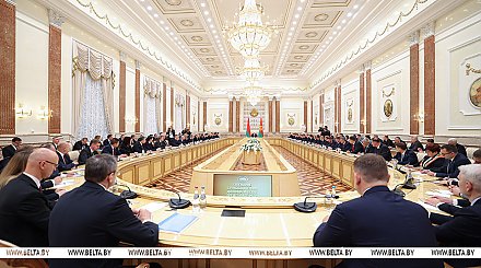 Тонкая настройка на внешнем контуре. Подробности совещания Александра Лукашенко с дипломатами