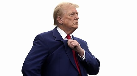 Дональд Трамп: мир больше не стоит на пороге третьей мировой войны