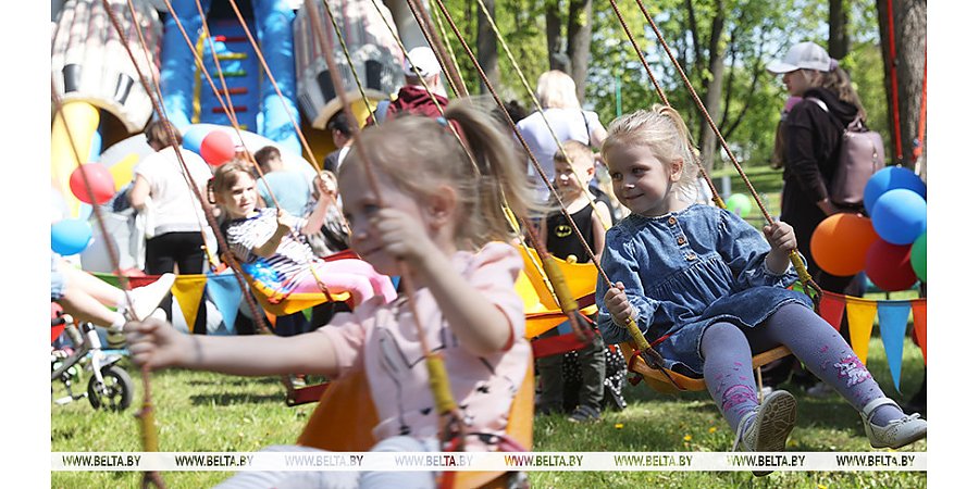 "Мы видим в вас наше будущее". Александр Лукашенко поздравил юных соотечественников с Днем защиты детей