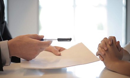 Должен ли наниматель сохранить средний заработок работнику, который прошел диспансеризацию в свой выходной день?