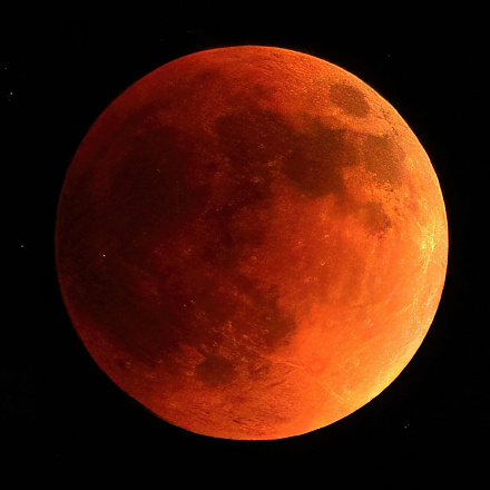 В ночь 7-8 сентября Луна окрасится в красный цвет