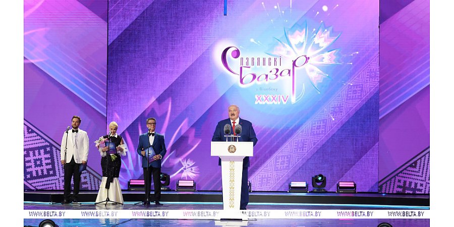 Мир ярких эмоций в Витебске, стимул для козоводства и оперативные доклады. Итоги недели Президента