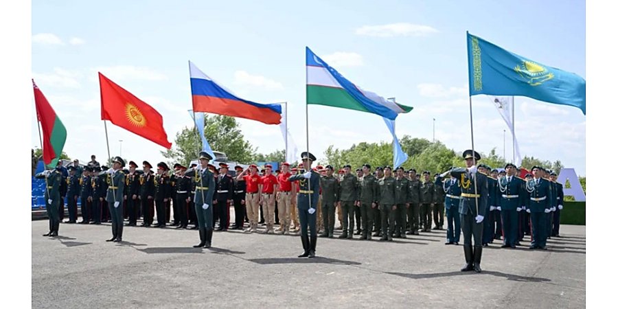 В Казахстане стартовал XI международный военно-патриотический сбор молодежи 