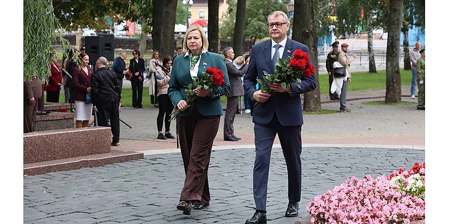 "Наши возможности и развитие - благодаря им". В Гродно почтили память погибших в годы ВОВ 