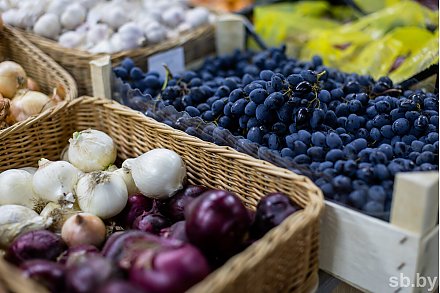 О контроле за ситуацией на потребительском рынке, наличием плодоовощной продукции в торговой сети