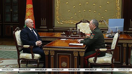 Кадровый вопрос и выводы после проверки ВС. Александр Лукашенко принял с докладом министра обороны
