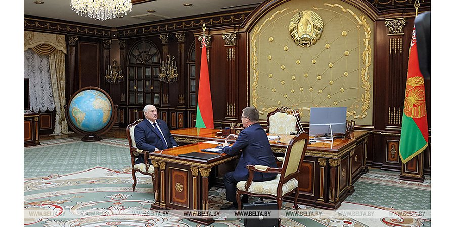 Александр Лукашенко: профсоюзы должны быть мощной базой для поддержания стабильности в белорусском обществе 