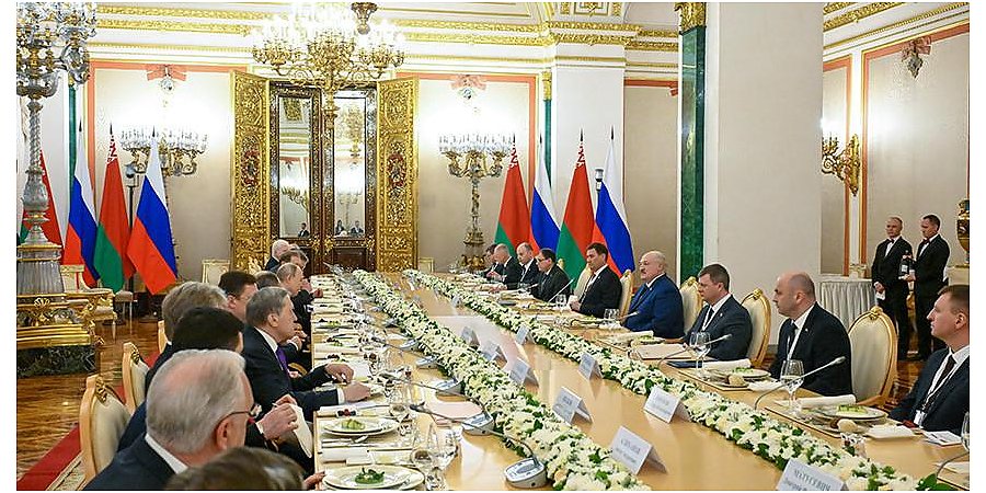 Александр Лукашенко и Владимир Путин приняли совместное заявление. Рассказываем, что в нем