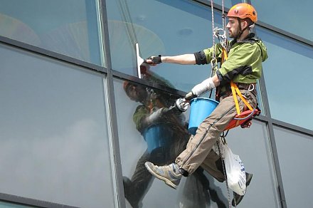 Работа на высоте. Контролировать опасности можно!