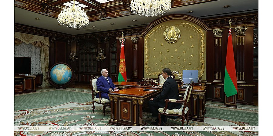 Александр Лукашенко принял с докладом главу МИД по итогам его визитов в страны Африки 