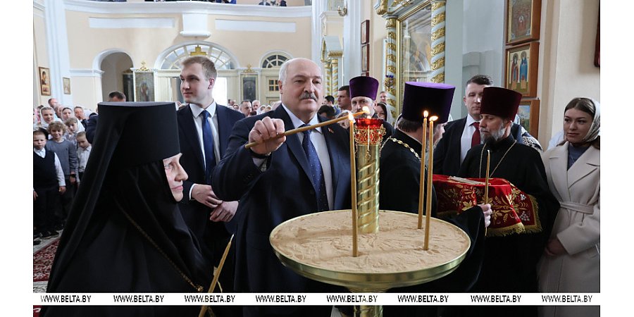 Александр Лукашенко отметил символизм того, что праздник Пасхи совпал у православных и католиков