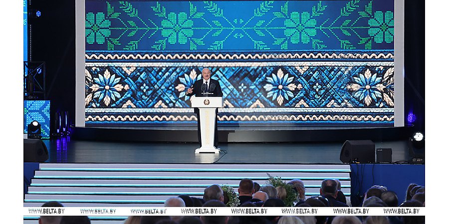 Александр Лукашенко назвал основу культурного кода белорусов и ключ к пониманию самих себя