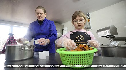 Жажда нового и настойчивость. В чем успех дела многодетной лидчанки-сыровара