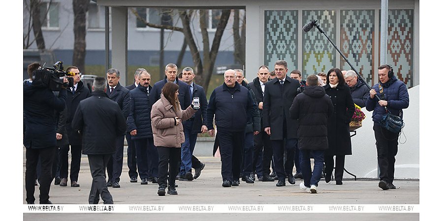 "Это народный парк". Александр Лукашенко ознакомился с инфраструктурой парка имени 50-летия Великого Октября