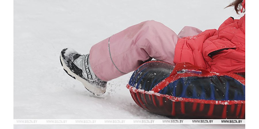 Четверо в реанимации. Более 90 детей обратились в РНПЦ неврологии и нейрохирургии после катания на тюбингах