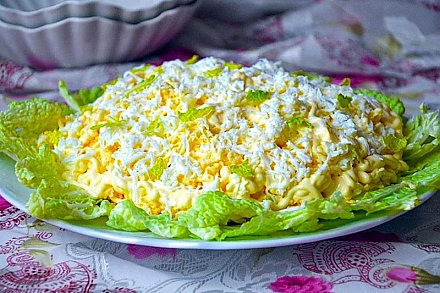 Оливье и рядом не стоял: готовим обалденный салат на Новый год