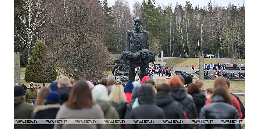 В школах Беларуси пройдет единый урок "О чем звонят колокола Хатыни" к 80-летию трагических событий