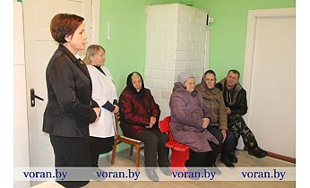 В Радуни и Старой Казаковщине руководство района провело встречи с населением 