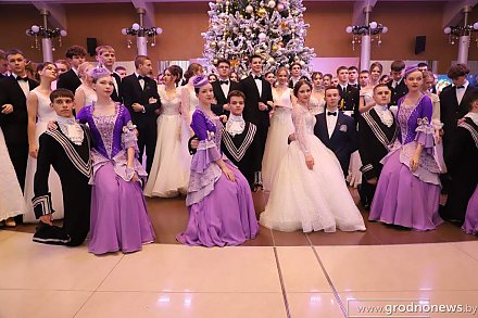 Новогодний бал собрал талантливую молодежь Принеманья