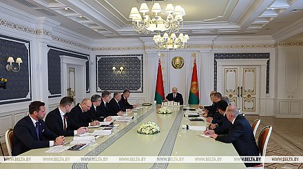 Александр Лукашенко: хоккейное "Динамо-Минск" - важный идеологический проект, его надо развивать