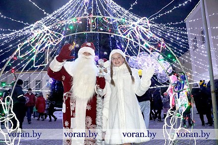 Во всей красе. В Вороново зажглись огни на главной елке