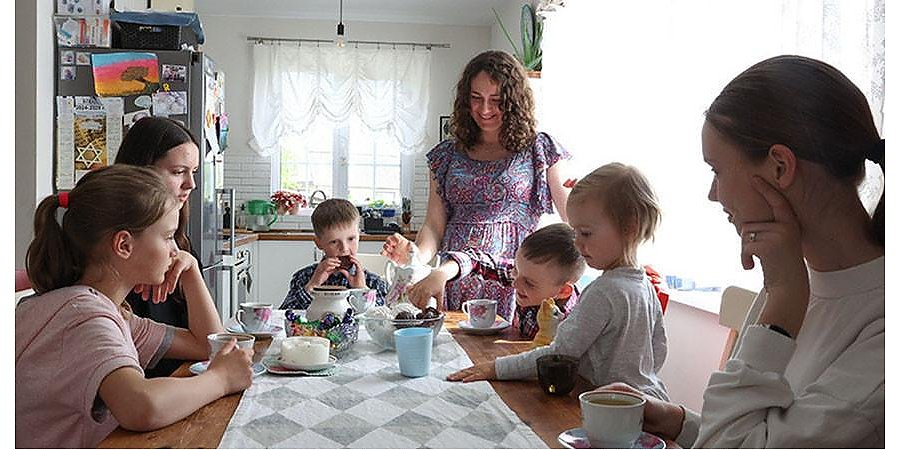 В Беларуси с 1 июля начинается прием заявлений на единовременную выплату для многодетных семей