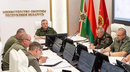 Посетили каждое хозяйство. Хренин обсудил с военкомами выполнение поручений Президента по уборочной