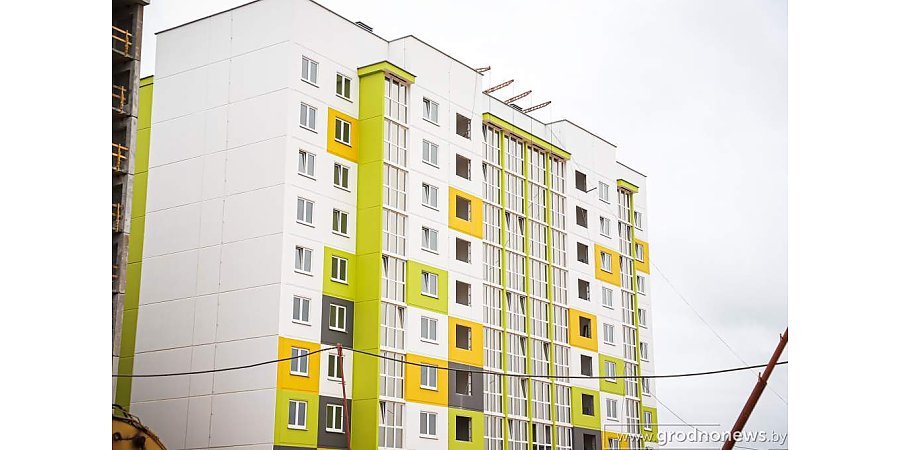 Без родни, но с господдержкой. Как государство помогает тем, кто остался без родителей и родного дома