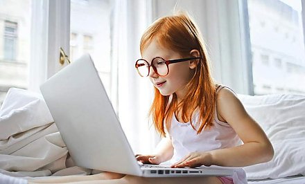 Подтянуться по предметам и пройти тесты. Какие цифровые ресурсы доступны белорусским учащимся