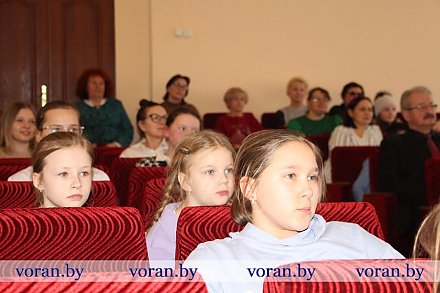 Важный диалог. В Вороновской ДШИ прошла познавательная беседа о главных символах Вороновщины