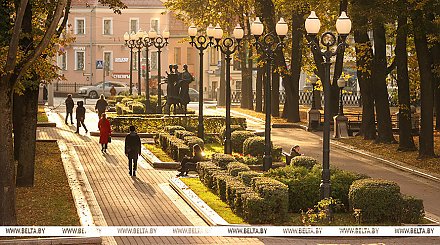 Скоро большие выходные. Как белорусы будут работать и отдыхать в ноябре, рассказали в Минтруда 