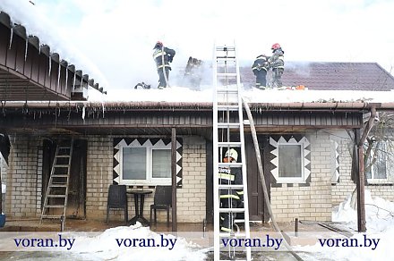 В деревне Лелюши Вороновского района горел жилой дом