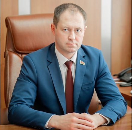 Заместитель председателя Гродненского облисполкома Андрей Болтрик провел прямую телефонную линию с жителями региона