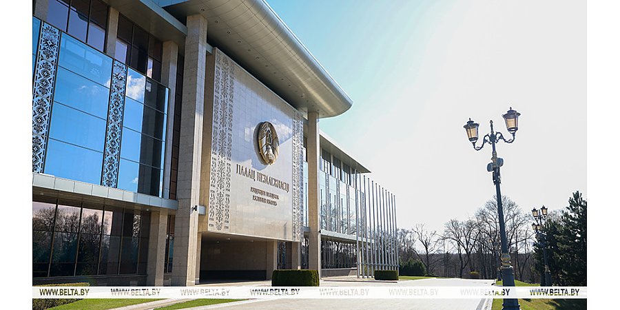 Ответственность за незаконные операции с токенами и пропаганду чайлдфри. Лукашенко подписал закон 