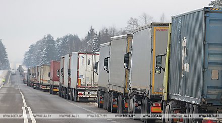 ГПК: всего 23% фур от нормы въехали в Литву за сутки, очереди сохраняются