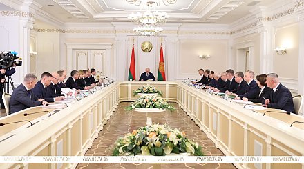 Арендное жилье, игорный бизнес, космос и ситуация в животноводстве. Подробности совещания у Александра Лукашенко