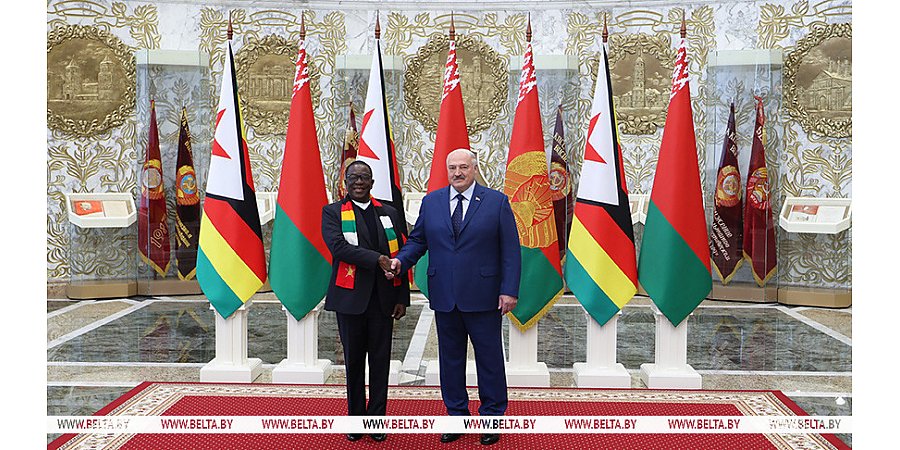 Ориентир на $100 млн. Александр Лукашенко заявил об ощутимых практических результатах в сотрудничестве с Зимбабве