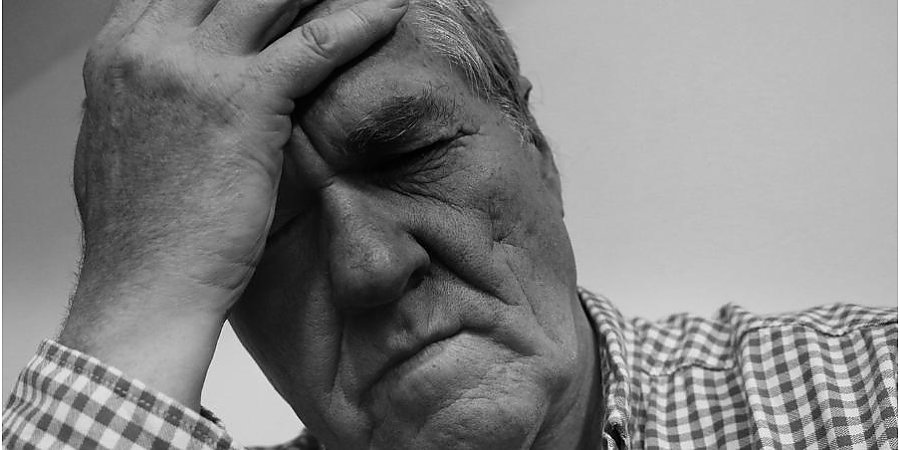 Осенняя прохлада и метеочувствительность: как пережить резкие перепады погоды в Беларуси без головной боли